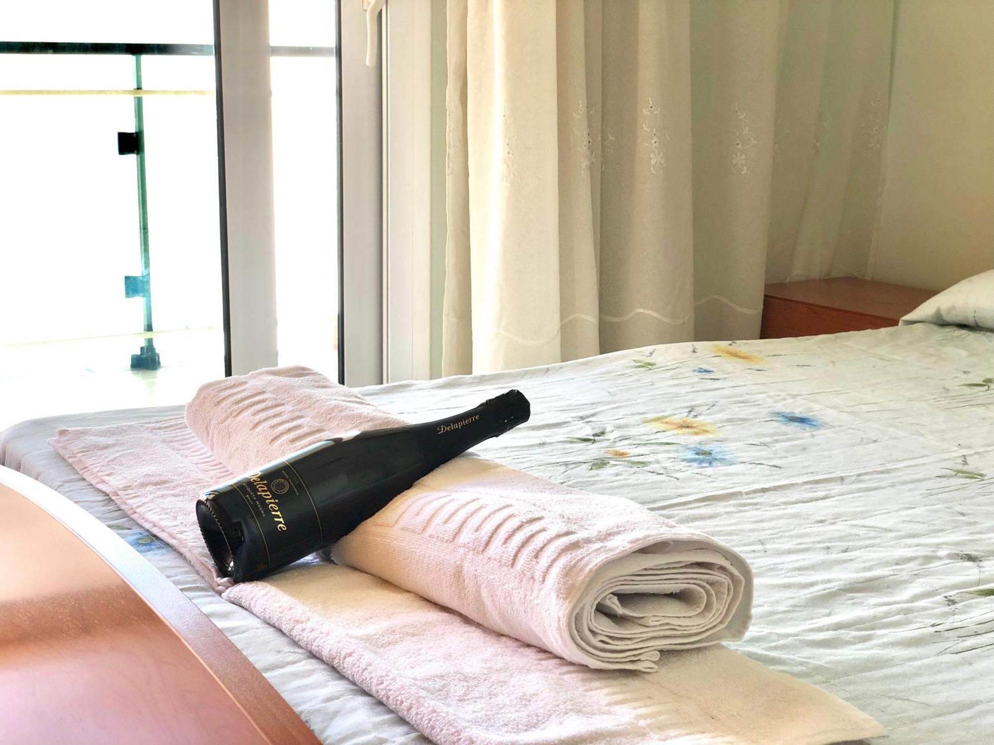 Apartamentos Benet Roses Ngoại thất bức ảnh