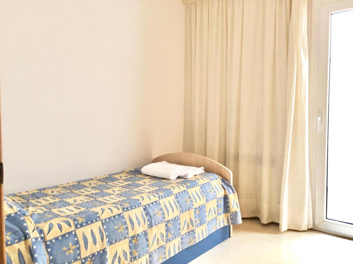 Apartamentos Benet Roses Ngoại thất bức ảnh