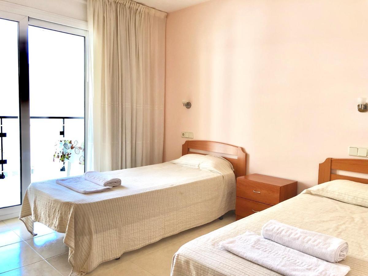 Apartamentos Benet Roses Ngoại thất bức ảnh