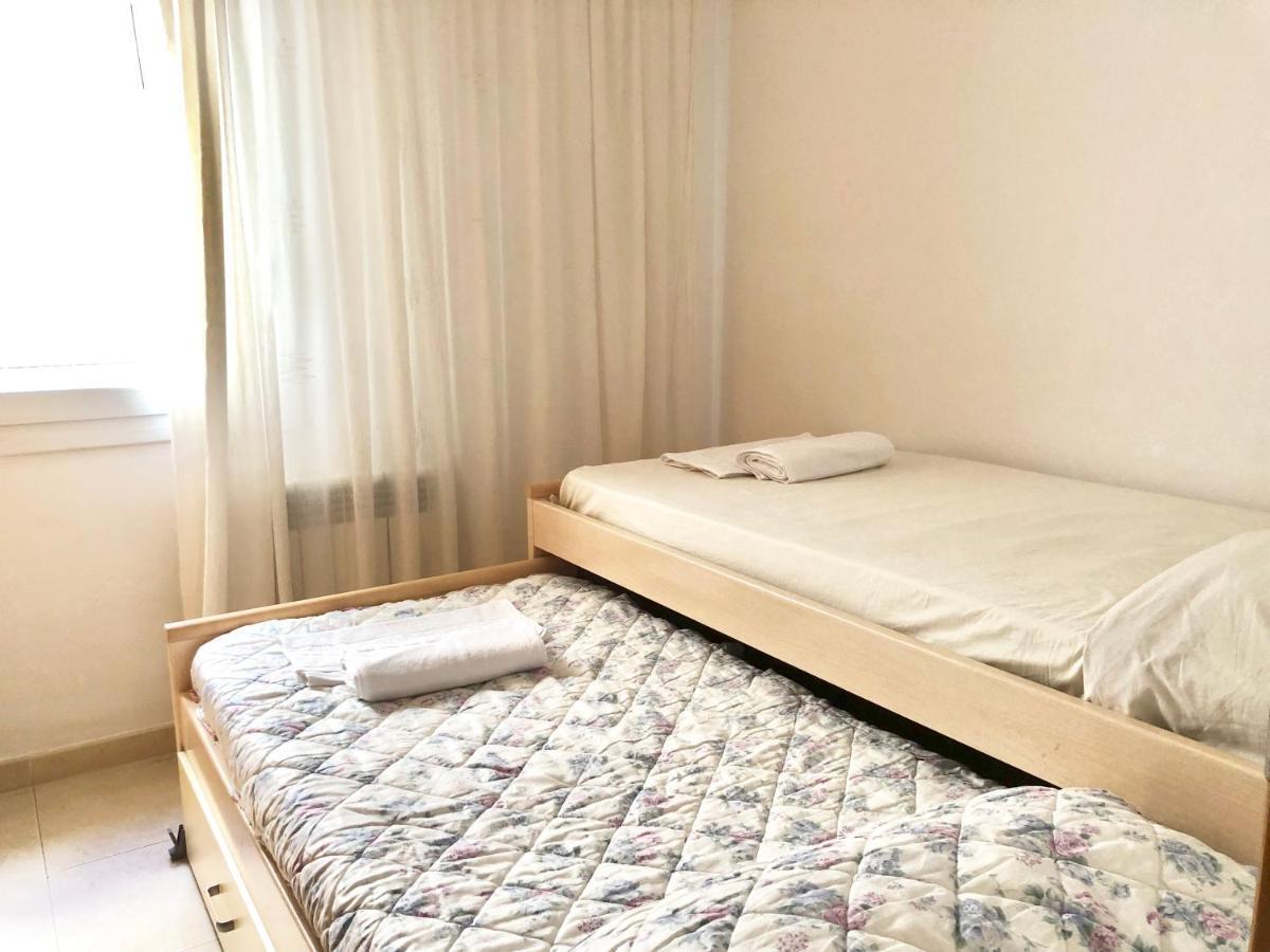 Apartamentos Benet Roses Ngoại thất bức ảnh